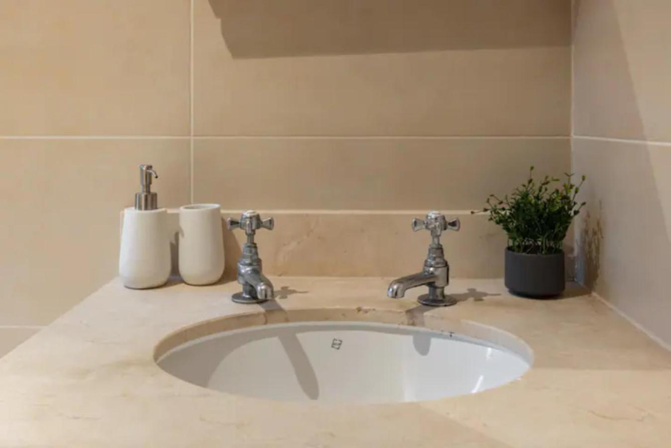 런던 The West Kensington Collection 아파트 외부 사진